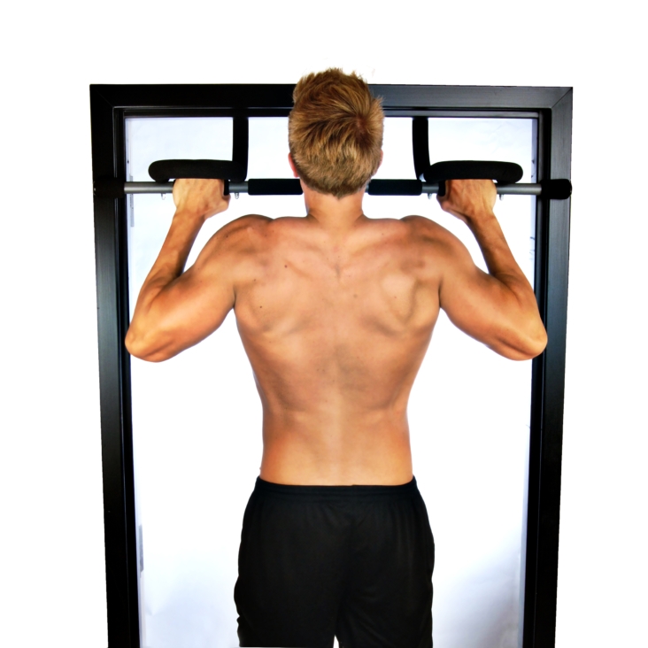 Man pull up on Stamina Doorway Trainer Plus